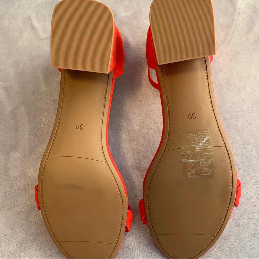H&M NEW Red Suede Block Heel Sandals Size 39 - Picture 4 of 4